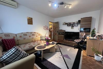 Apartament cu 3 camere semidecomandat, mobilat în Girocului