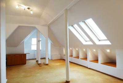 MOȘILOR - VILA DE ÎNCHIRIAT-  PENTRU BIROURI- CLINICA MEDICALA - AFTER SCHOOL - 12