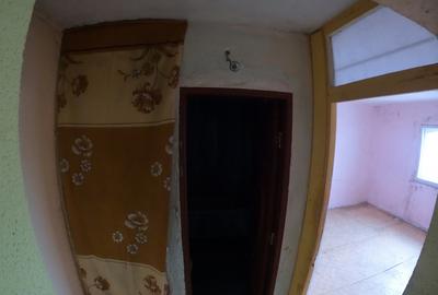 Oportunitate de Investiție: Apartament cu Două Camere decomandat - 5