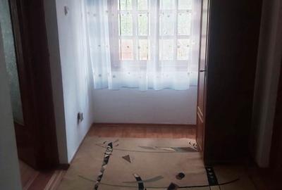 Casă din cărămidă, construită 2007,  în zonă de deal foarte frumoasă, la Pârscov - 5