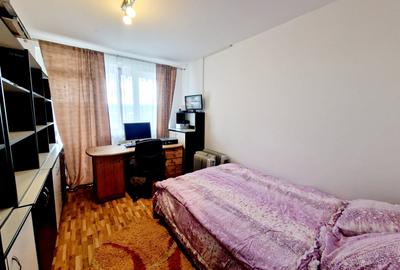 Apartament cu 3 camere mobilat si utilat situat la Vila - 3