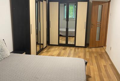 Apartament 2 camere cu loc de parcare, renovat modern,  Aleea Muscel - 18