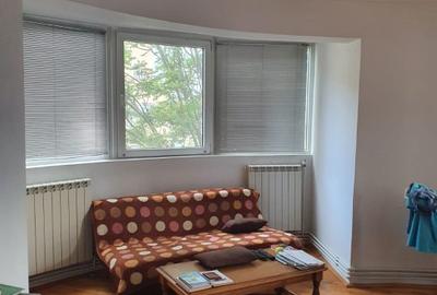 Ap. trei camere , decomandat ,2 bai, cu centrala , zona Modern - 3