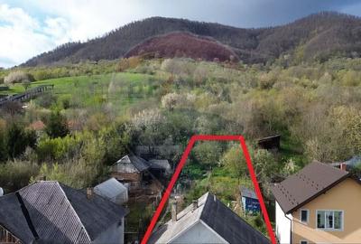 Casa cu 4 camere si 33 ari teren de vanzare sau schimb cu ap. 2 camere - 4