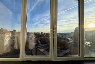 Apartament cu 4 camere *95mpc* // Bulevardul Unirii - 11