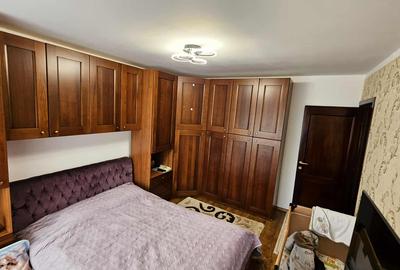 Apartament 3 camere, decomandat,zona centrala - 1