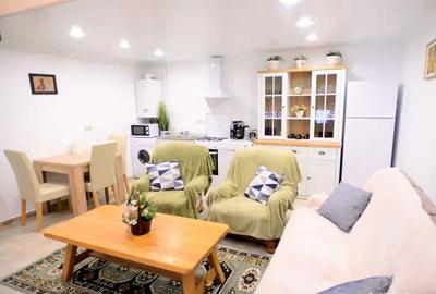 Apartament cu 2 camere, zona Centrala - 1