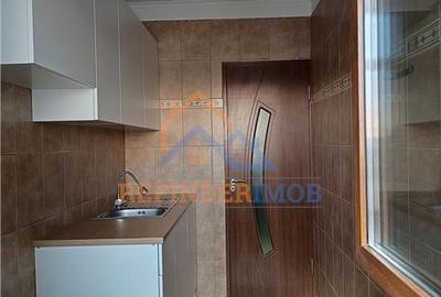 Garsoniera Mihai Bravu- Avrig, totul nou - 4