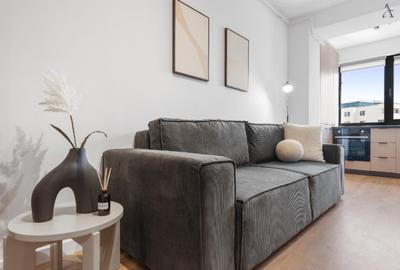 Apartament cu 2 camere semidecomandat, mobilat în Pipera