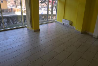 Inchiriez spatiu comercial in Deva, zona ultracentrala, Decebal colt cu Creanga - 9