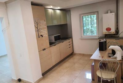 Apartament cu 2 camere decomandat, mobilat în Aviației