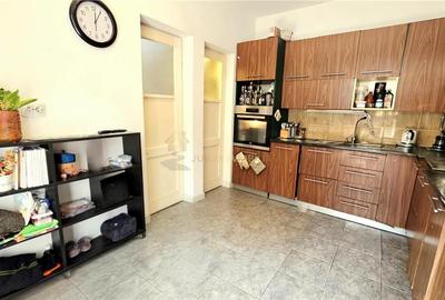 CASA 5 CAMERE 145 MP TEREN 660 MP DAMBUL ROTUND - 13