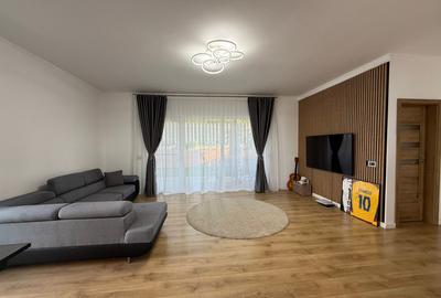 Duplex de vanzare de 120 mp , teren 300 mp zona Vivo - 2