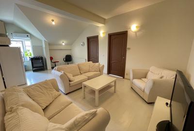 Apartament cu 3 camere decomandat, mobilat în Zorilor