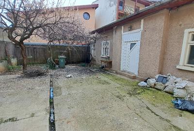 Ion Mihalache-Grivita, spatiu depozitare de inchiriat, curte - 1