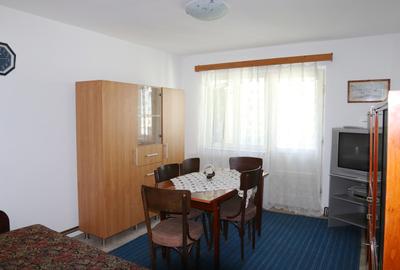 Apartament 3 camere Sinaia- central - 2