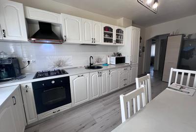 Apartament 4 camere,et 3, zona Liceul Auto - Deva - 4