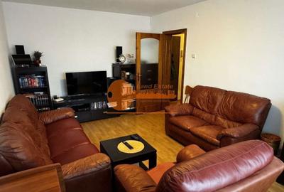 Apartament cu 3 camere decomandat în Turda