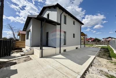Casă / Vilă Golesti - 2