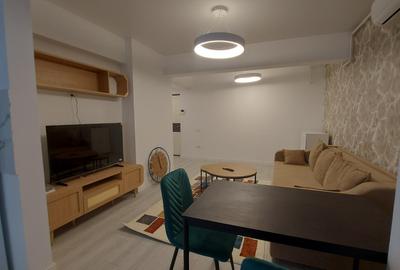 Apartament cu 2 camere semidecomandat, mobilat în Berceni
