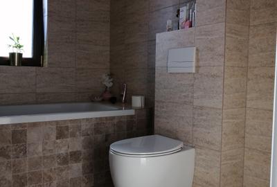 Jumătate de Duplex de vanzare in zona Ronat o strada locuita si urbanizata - 10