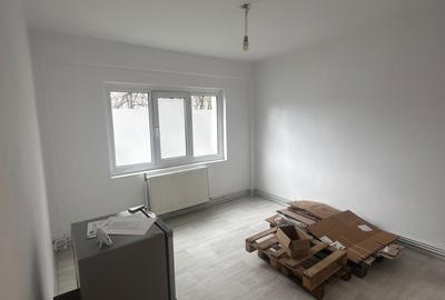 Spatiu comercial, 3 camere, decomandat,  zona Alexandru cel Bun - 5
