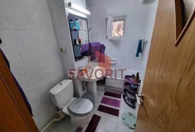 Apartament 3 camere decomandat, zona Aradului - 8