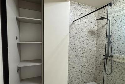 Apartament 2 camere balcon si parcare zona Strand - 14