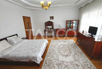 Casa mobilata si utilata - 5 camere spatioase 2 bai de inchiriat Sibiu - 4