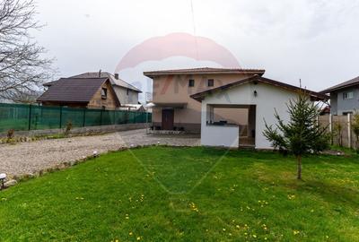 Vila/Pensiune de vanzare Bacia,jud.Hunedoara - 1