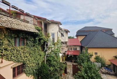 Casa familiala cu spatiu comercial si garaj P+1E+M 720 Mp - 4