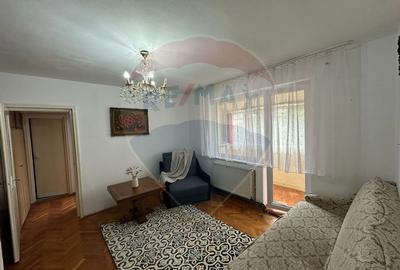 Apartament cu 2 camere semidecomandat, mobilat în Central