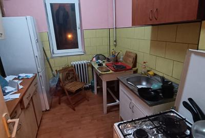 Apartament 3 camere, etaj 1, Cameliei