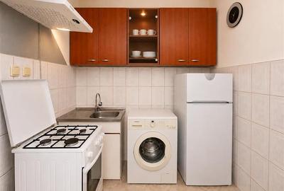 Garsoniera cocheta, baie si bucatarie proprie, parter, Tractorul, investitie sau - 2