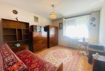 APARTAMENT 2 CAMERE, ETAJ 3, ZONA STEFAN CEL MARE LANGA GARA