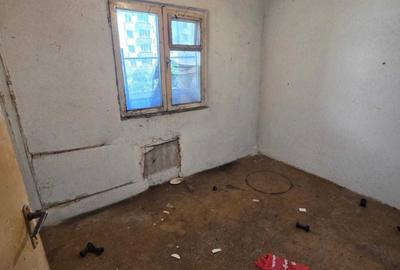 Apartament 4 camere etaj 1 str Rodnei - 2