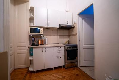 Apartament central de vânzare – la curte comună - Oradea - 9
