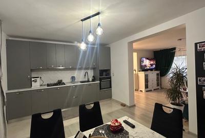 Vila Popas Pacurari cod 142624 tel 0731226666 - 8