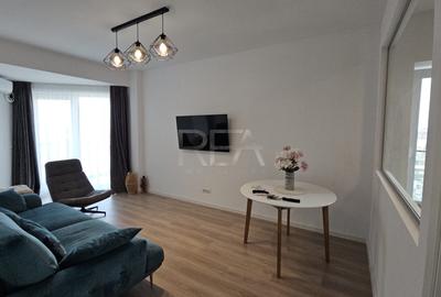 3 camere, vedere panoramică, 13 septembrie - 1