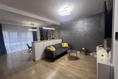 Apartament cu 3 camere semidecomandat, mobilat în Chișoda