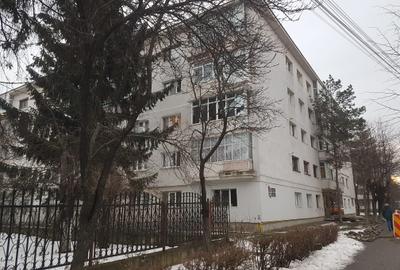 Apartament doua camere, etaj 3, mobilat si utilat, CT, langa biserica Precista - 1