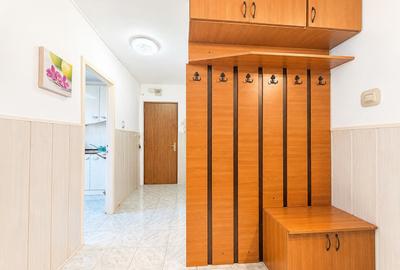 Apartament 4 Camere cu Doua GARAJE - Zona LIPOVEI - 0%COMISION - 10