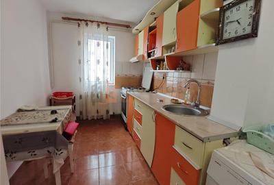 Apartament 2 camere cf 1 decomandat zona Micro 5 - 3