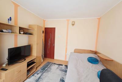 Apartament cu doua camere Micro 21 etaj intermediar CT Ac mobilat - 1