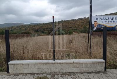 🏡 Teren de vânzare în Tălmaciu – zonă liniștită, cu priveliște spre munți - 1