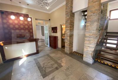 Casa cu 8 camere, 315 mp utili, pentru clinica, birou sau local, ultracentral! - 2