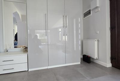 Casa individuala 210 mp, Cartierul Latin, curte 380 mp - 2