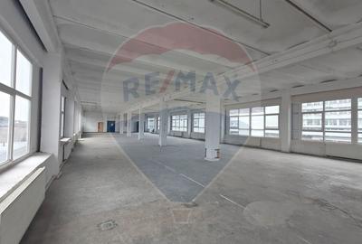 Spațiu depozitare sau productie de 600mp de închiriat în zona Bulgaria - 1