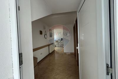 Spațiu comercial 90/180mp de închiriat cu front la Bd. Independentei - 9