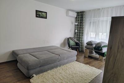 De inchiriat:  apartament, 2 camere Oradea. 340 E/luna. Comision 50% - 2